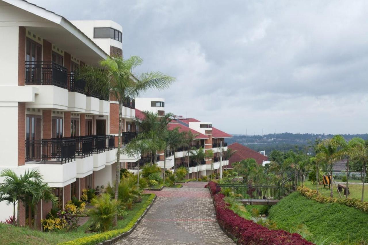 Taman Bukit Palem Resort Bogor Exterior photo