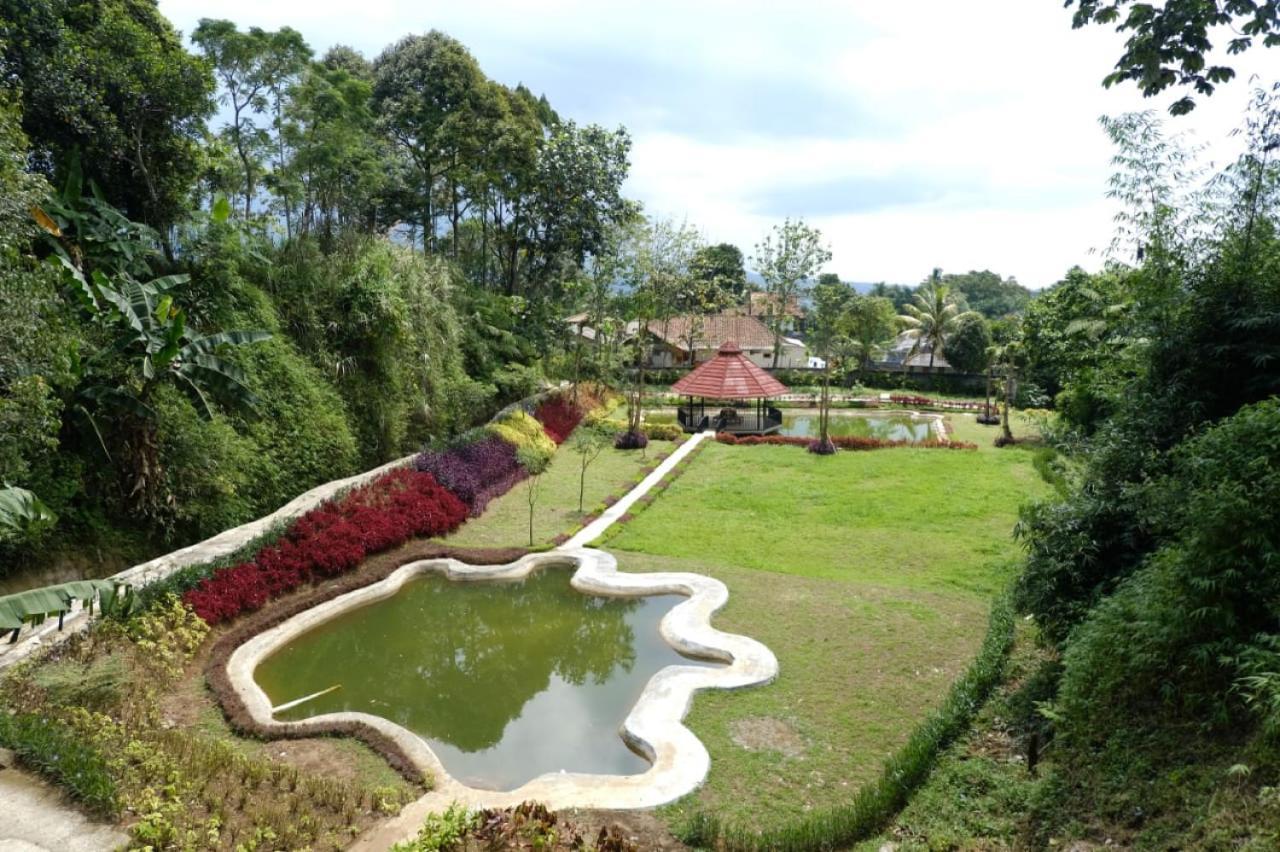 Taman Bukit Palem Resort Bogor Exterior photo