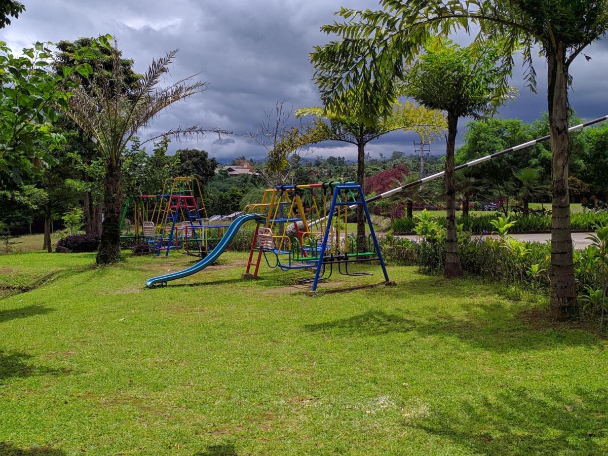 Taman Bukit Palem Resort Bogor Exterior photo